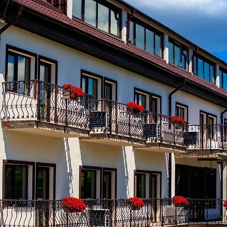 La Casa Cu Stuf Hotel Baldovinesti Exterior foto